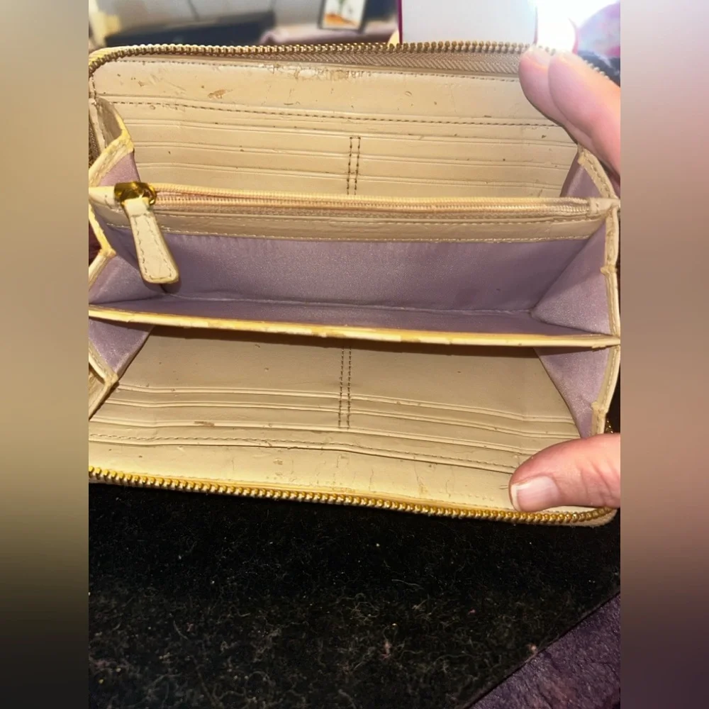 Coach Gold Signature Wallet. Project Piece. - Picture 7 of 8